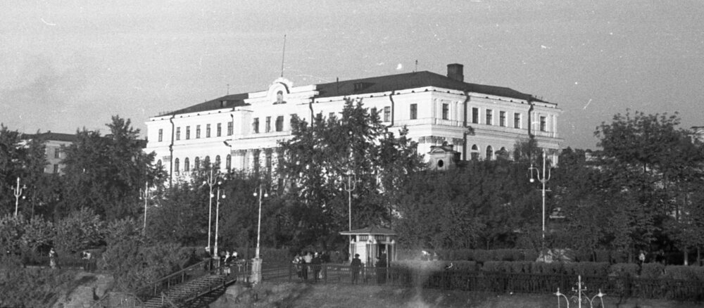 img049.jpg