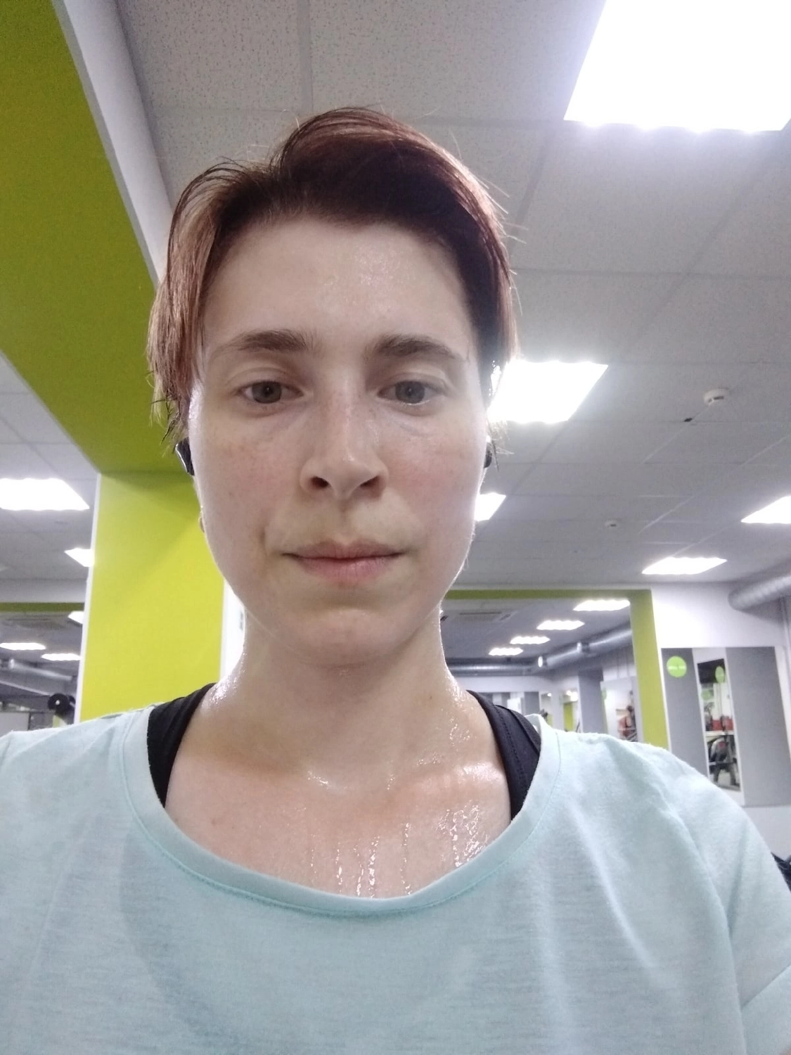 pj4OecLdsKM.jpg